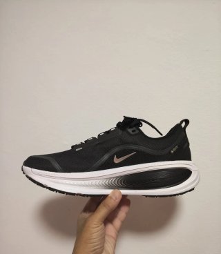 T46 Nike Vomero 18 GTX