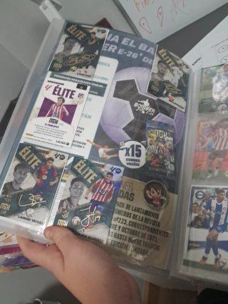Álbum Megacracks 2025/26 Panini