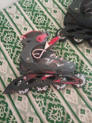 Patines en línea negros