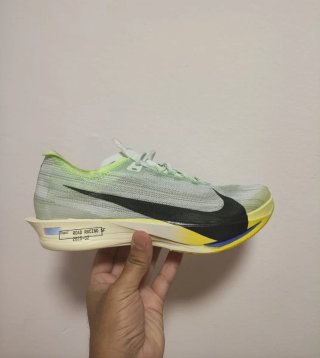 T42,5 Zapatillas Nike ZoomX Streakfly 2