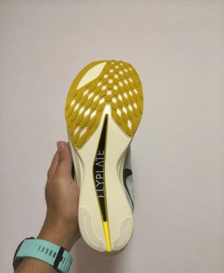 T42,5 Zapatillas Nike ZoomX Streakfly 2