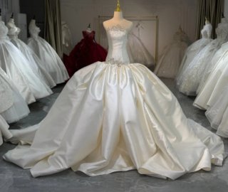 Vestido de Novia Blanco con Pedrería