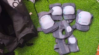 Patines Oxelo con Protectores y Bolsa.