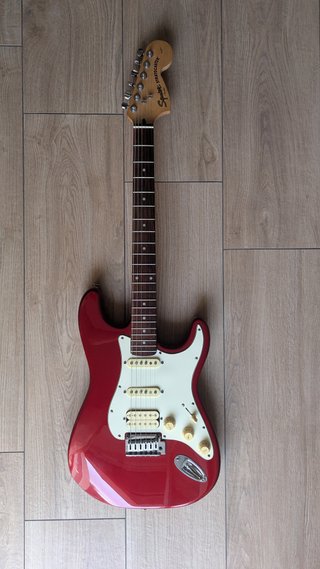 Chitarra Elettrica Squier Stratocaster HSS