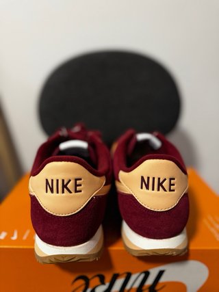 Nike Cortez Team Red Beige