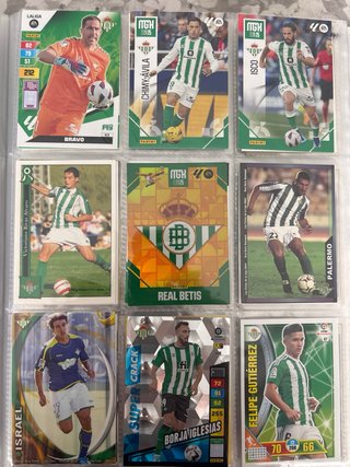 LOTE 2 — 54 CROMOS DEL BETIS