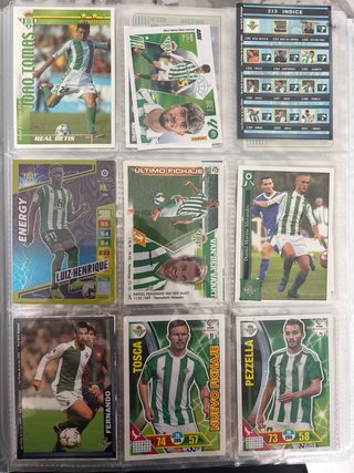 LOTE 2 — 54 CROMOS DEL BETIS