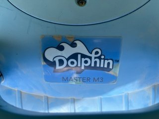 Robot limpiafondos Dolphin Master M3