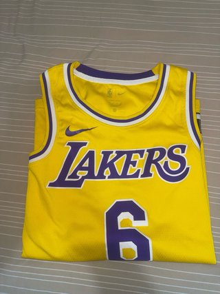 Lote Ropa: Lakers, Jordan, Quiksilver.. etc