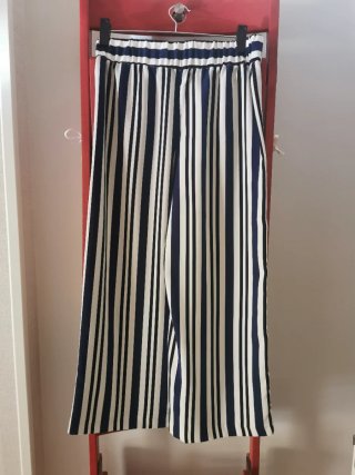 Pantalón ancho rayas azul y blanco