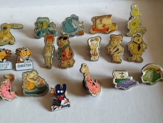 Lote de 21 Pins Antiguos Variados