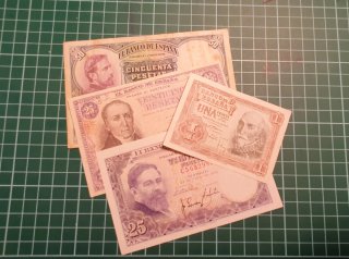 Lote de 4 Billetes Antiguos de Pesetas