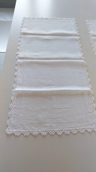 Set Runner da tavola beige+ pizzi camera
