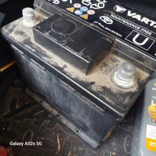Batería Varta 12V 45Ah 325A Muy poco usada