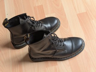 Botas Dr. Martens Talla 43 Negro. Modelo 11822.
