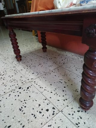 Mesa Baja de Salón con encimera de Mármol