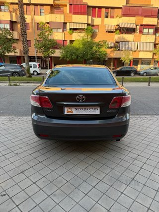 Toyota Avensis 2009