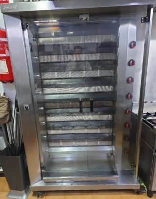 Asador de pollos profesional