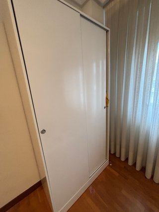 Urge venta  Armario Blanco con Puertas Correderas