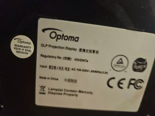 Proyector Optoma HD27e + Pantalla Cine
