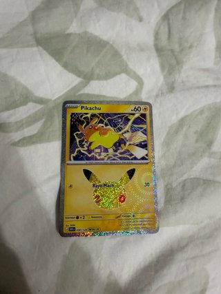 Carta Pokémon Pikachu Básico 08/30
