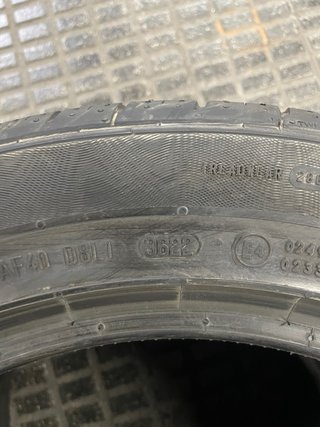 Neumáticos Continental Nuevos  225/50 R17