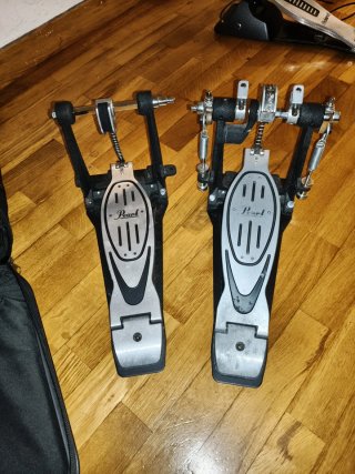 Doble Pedal de Batería Pearl P-902
