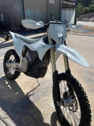 STARK VARG EX Moto Eléctrica