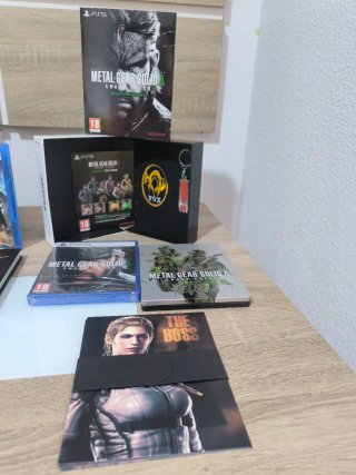 Pacchetto PlayStation 5 (PS5) con giochi e accessori