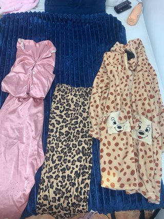 GRAN LOTE DE ROPA