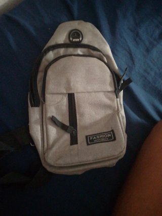 Mochila Bandolera Gris