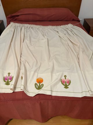 Cortina Artesanal con Bordados