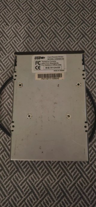 Lector de Tarjetas Interno 3.5 USB para PC