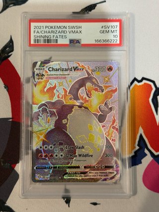 Pokémon Charizard VMAX Shining Fates PSA 10 ingles
