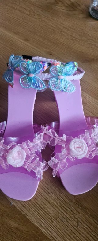 Zapatos de Juguete + Diadema