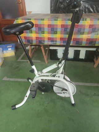 Bicicleta Estática Blanca