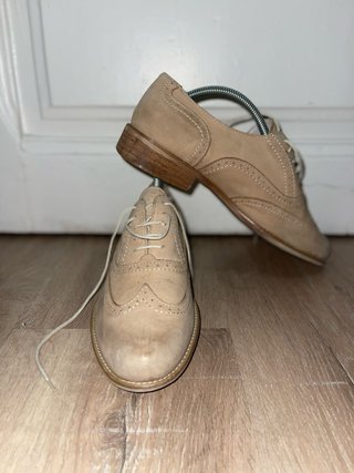 Zapatos Oxford de Piel Beige Talla 40