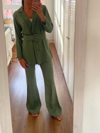 Traje chaqueta y pantalón invitada