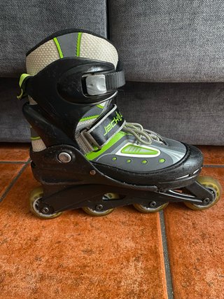Patines en línea con set de protecciones