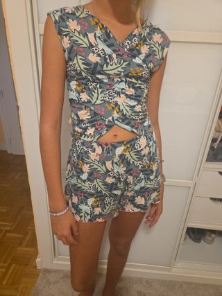 Mono corto niña Benetton estampado verano
