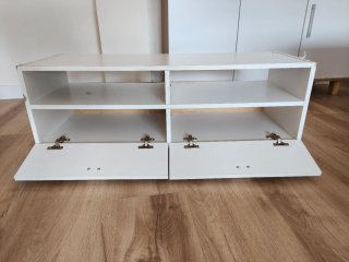 Mueble TV blanco con cajones precio negociable