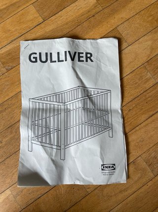 Cuna IKEA Gulliver con colchón y protector