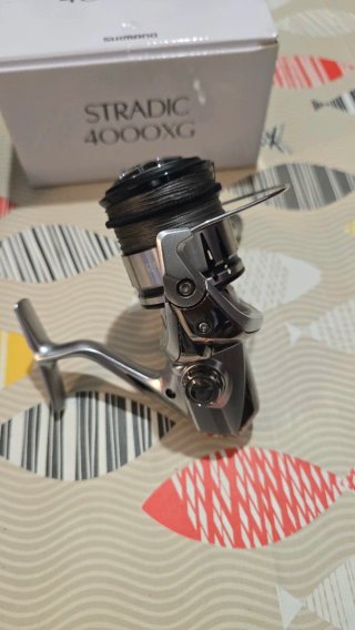 CARRETE SHIMANO STRADIC 4000XG
