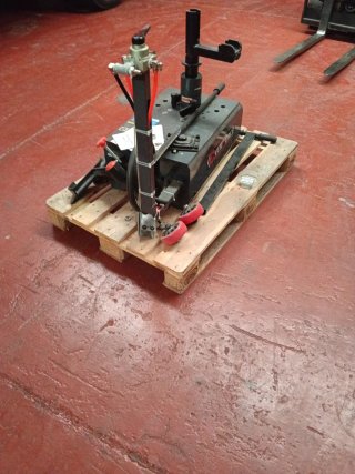 Desmontadora neumáticos camión