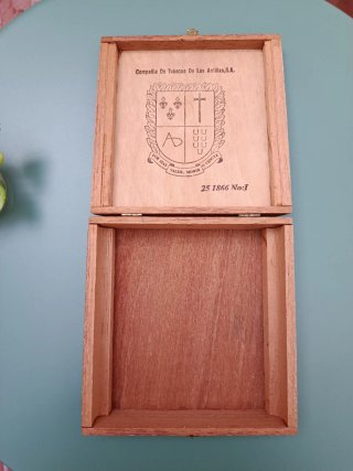 Caja de puros vintage Compañía De Tabacos
