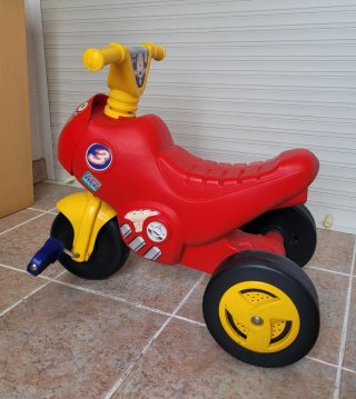 Triciclo Infantil Moto Moltó