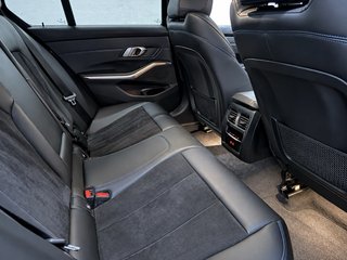 BMW 318d Pack M, año 2022, nacional, historial