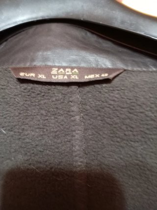 Chaqueta de piel marrón de hombre