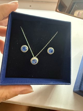Conjunto Swarovski Collar y Pendientes
