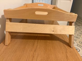 2 Mesas de Cama de Madera